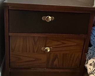 Pair of Vintage MidCentury Modern Nightstands third image