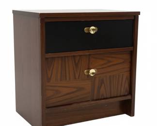 Pair of Vintage MidCentury Modern Nightstands