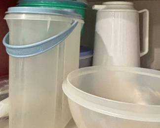 Tupperware Modular Mates and Assorted Food Storage Collection second image