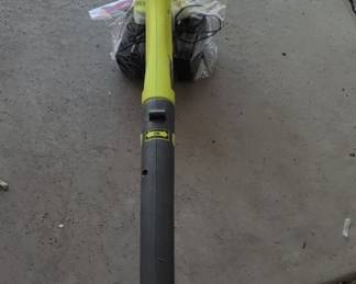 Ryobi V Cordless String Trimmer second image