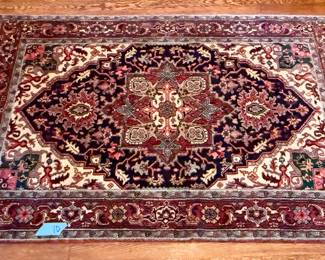 $550 - Vintage hand knotted Persian Rug - 4 x 6 (#10)