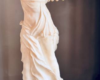 $200 - Vintage alabaster "Winged Victory" statue (as is) - 22.5h