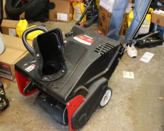 Yard Machine 21" Snow Blower