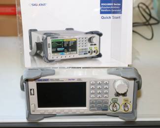 Siglent SDG1032X Waveform Generator