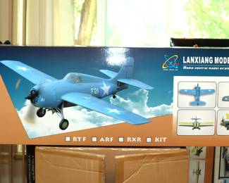 Lanxiang Model F4F Wildcat Airplane
