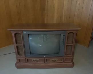 Vintage Zenith Console CRT Television with Wood Cabinet  BuiltIn Speakers