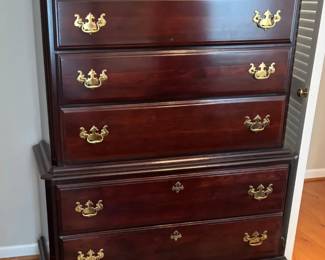 Carlisle Collection Seven Drawer Chest