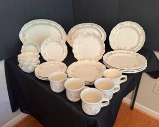 Pfaltzgraff Floral Dinnerware with Two Platters