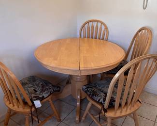 Longwood dining table and four chairs