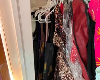 Women’s casual and semi formal dresses