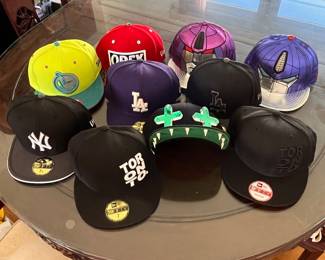 Snapback hats