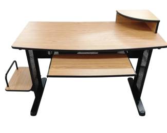 Versatile Attractive Office Desk