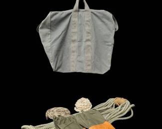 U.S Military a 3 Flyers Kit Bag, Rope, Gloves
