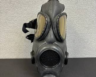 U.S Military M17 Gas Mask Vietnam War Era