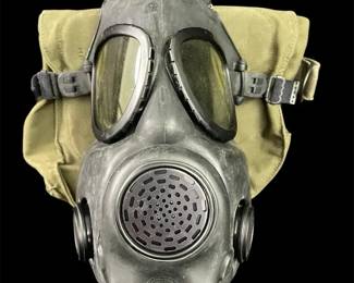Vintage 1964 US Military M17A1 Gas Mask Medium MSA Vietnam Era W Stenciled Bag