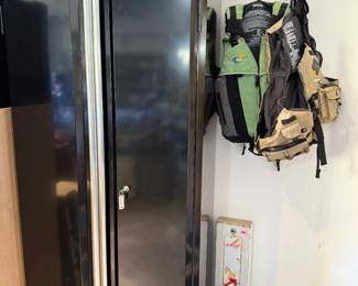 Husky Cabinets, Rain boots