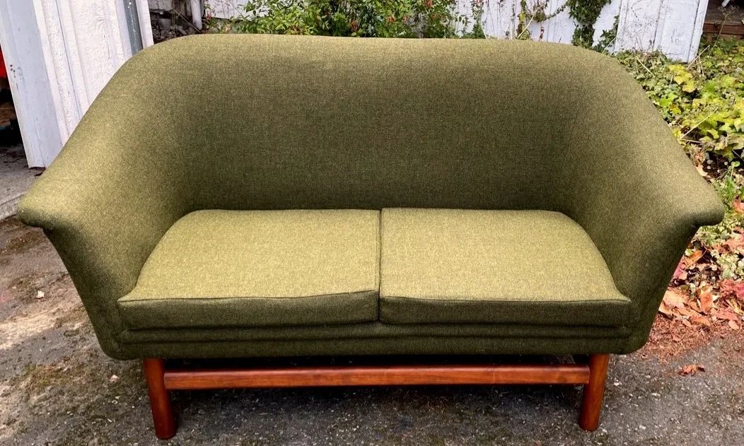 Outstanding Midcentury Hercules Loveseat in Olive Green