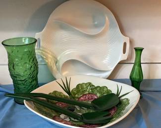 Mid Century Tray, LA Pottery Salad Bowl With Flintwood Fork And Spoon, And Green Glass Vases