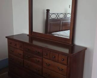 Vaughan Bassett Dresser with Mirror