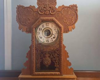 Antique E. Ingraham Clock Co. Pressed Oak Gingerbread or KitchenParlor Mantel Clock