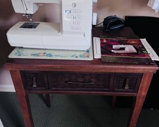 Singer Quantum Decor Model 7322 sewing machine
