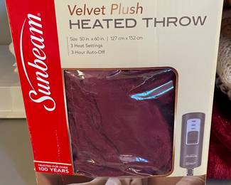 Many Throws, Comforters, Quilts & Blankets