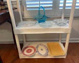 Many Fine Glass Pieces