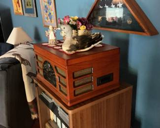 022 Vintage RetroStyle Record Player Bookshelf Cabinet