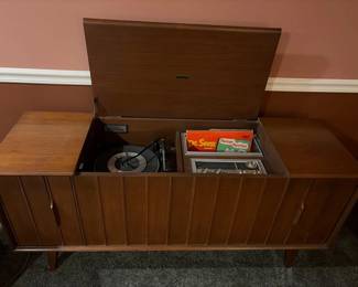 007 MidCentury RCA Console Stereo Record Player