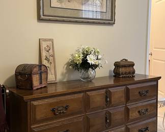 Hispaña by Morris dressers