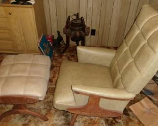 CHAIR OTTOMAN