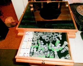 CHESS SET