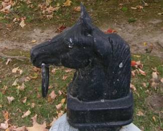 CAST IRON HITCHING HORSE