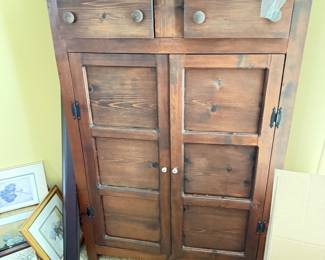 Beautiful Cabinet/Dresser