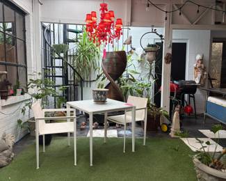 Royal Botania Table & Chairs