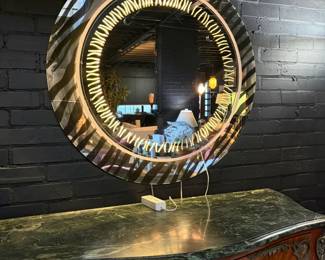 Zebra Mirror, Bombe Commode