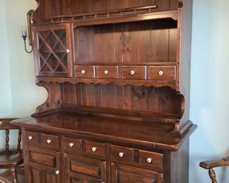 Ethan Allen Hutch