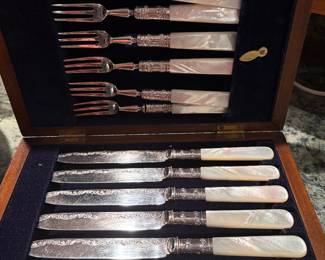 Mother of Pearl knife set