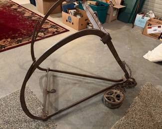 Antique Farm Hay Grappler