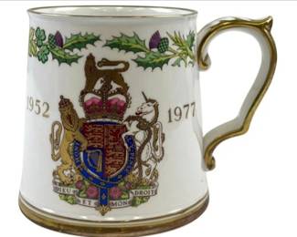 Spode Queen Elizabeth II Silver Jubilee Cup
