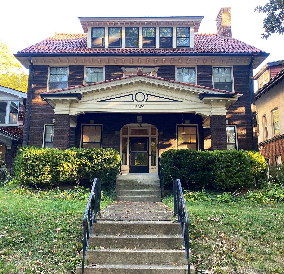 6829 Waterman