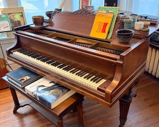 Wm. Knabe & Co. Grand Piano (72"x 58")