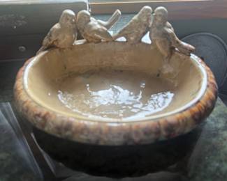 Dish with birds