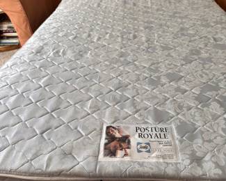 Sleeper sofa Sealy mattress
