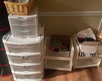 Storage bins