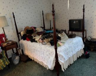4 poster bed