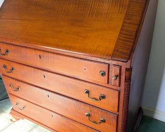Antique Chippendale style slant / drop-front secretary desk, made with Tiger Maple, gorgeous!!!