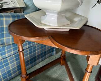 Cloverleaf accent end table with triangle base with Ironstone soup Tureen