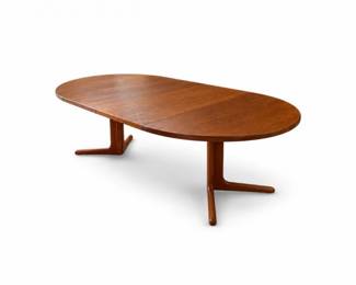 31 VintageMidCenturyModernOvalWoodDiningTablew2Leaves