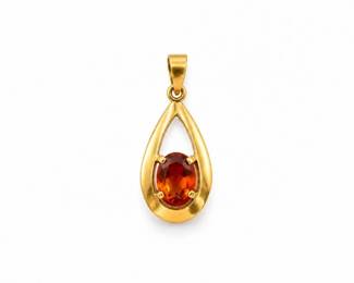 147 14KGoldTexturedTeardropPendantwAmberColoredStone20g